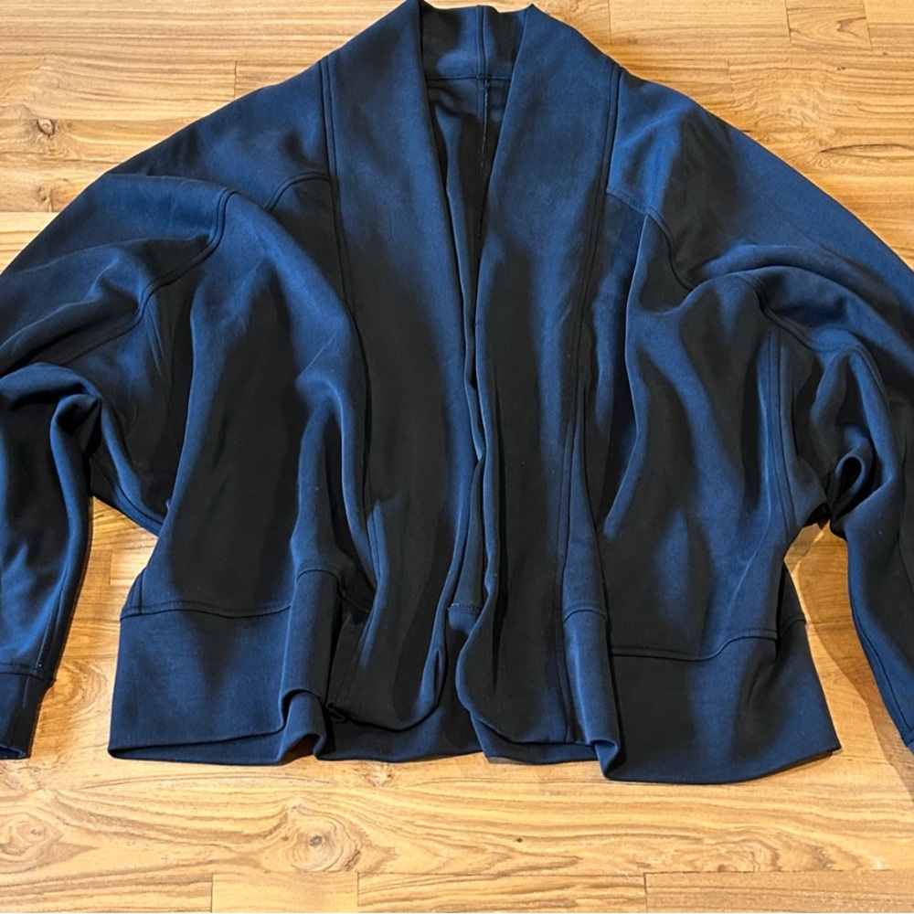 Black XL jacket, GUC